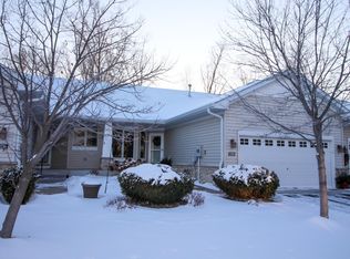 9208 Blackoaks Ln N, Maple Grove, MN 55311