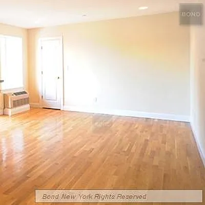 Sold by Bond New York | media 13