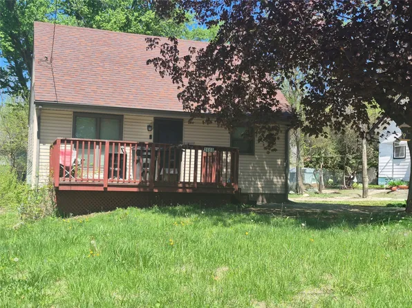 2660 Morton Ave, Des Moines, IA 50317