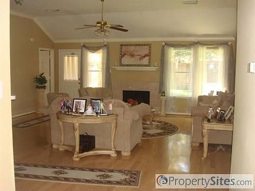 5th image of 2714 Eagle Nest Ln