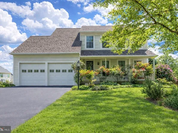 9403 Cloverhill Ct, Manassas, VA 20110