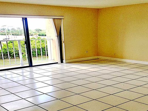 4th image of 500 NE 2nd St APT 417