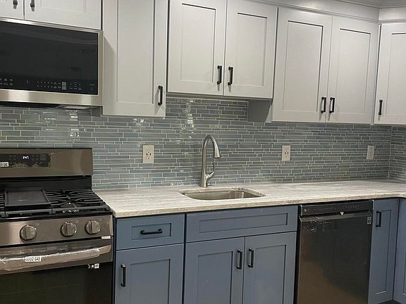 4th image of 103 Pavilion Ave