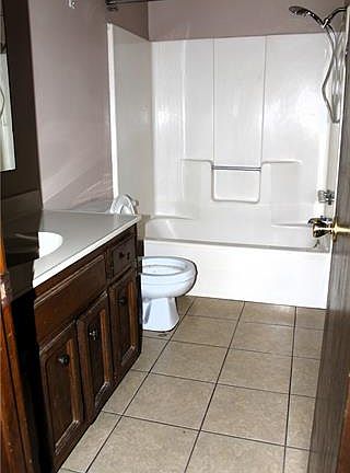 4th image of 17540 Beverly Dr #K