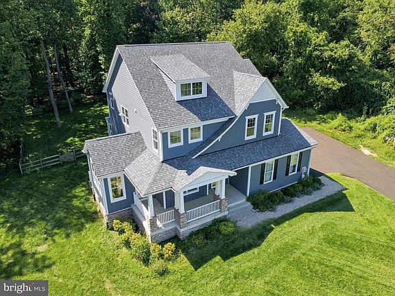 4th image of 8106 Mojave Ct