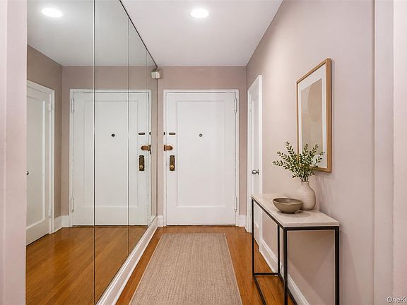 3rd image of 1273 North Avenue #7/2G