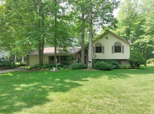 13217 Pine Valley Dr, Clio, MI 48420