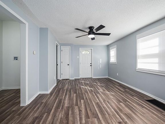 3rd image of 1605 Stinson Ave