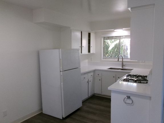 2nd image of 303 Verano Dr #22