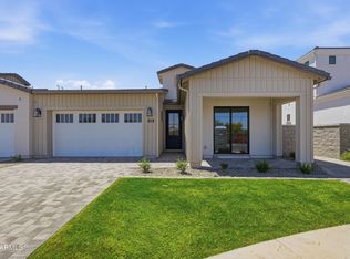 2733 E Derringer Ct, Gilbert, AZ 85297