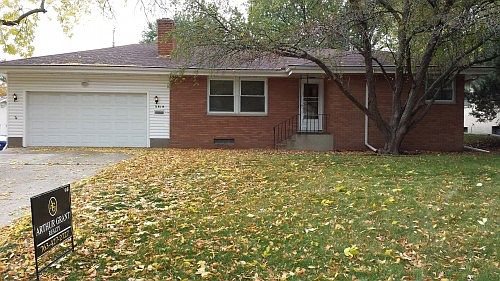 2nd image of 3818 Lincoln St NE