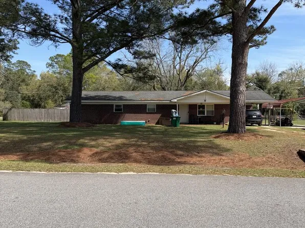 5700 Medley Ln, Albany, GA 31721
