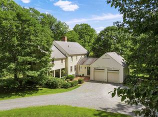 27 Graves Rd, West Hartford, VT 05084