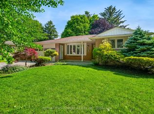229 Simon Dr, Burlington, ON L7N 1X8