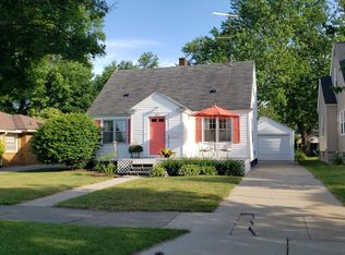 282 E 12th St, Holland, MI 49423