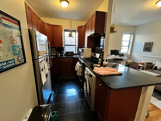 Rented by Mdays Realty | media 11