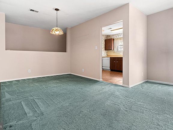 5th image of 1475 Mount Holly Rd APT B2