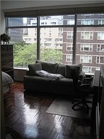 4th image of 250 E 54th St APT 9B