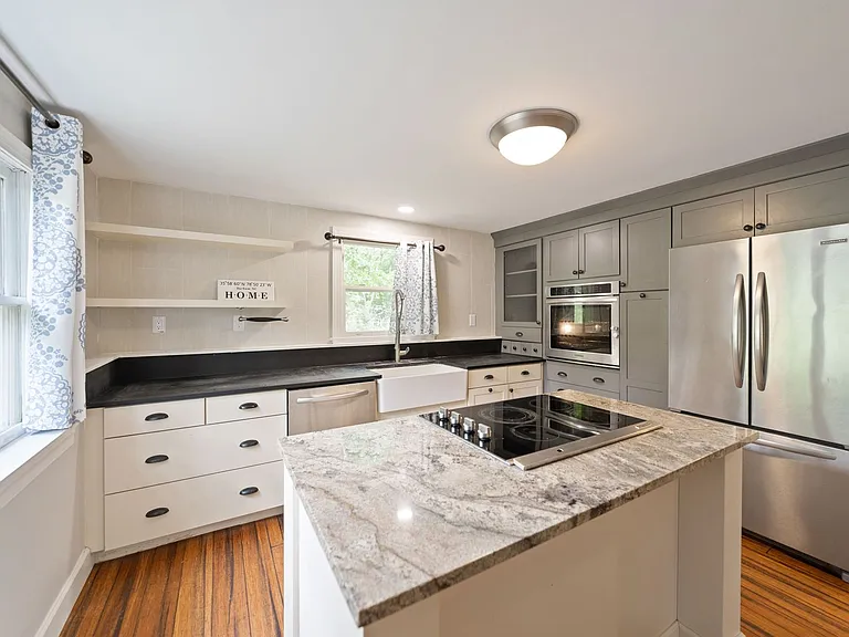 129 Beasley Ave — Photo 4