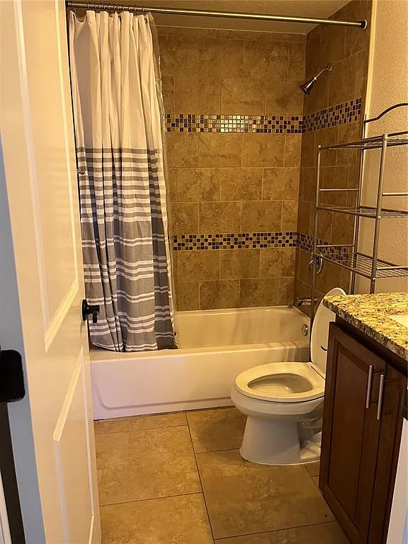 2 bed, 1.0 bath, 812 sqft, $1,200 — Photo 4