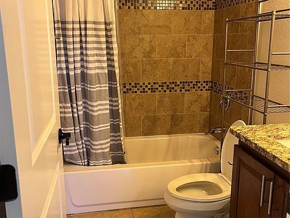 4th image of 15532 Chamberlain Blvd #A