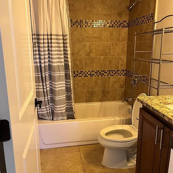 15532 Chamberlain Blvd #A — Photo 4