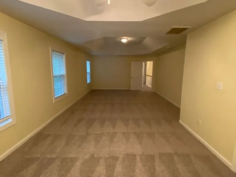 506 Eagle Pointe Dr — Photo 12
