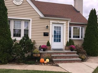 1806 Harmon Rd, Conshohocken, PA 19428