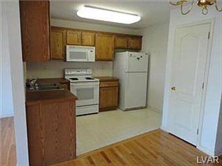3rd image of 17 Saratoga Ct