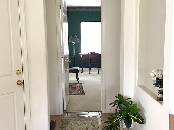 2nd image of 583 Camino Del Lago