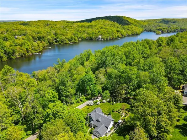 10 Tarry A Bit Drive, Waccabuc, NY 10597