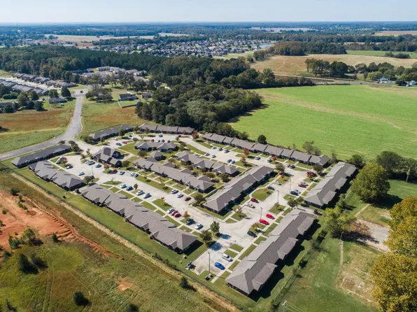 17962 Arrowhead Cir, Athens, AL 35611