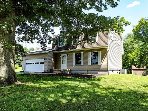 3rd image of 1164 Hartville Rd
