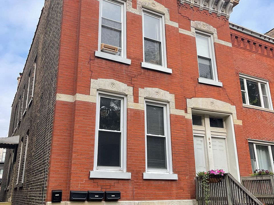 1st image of 856 N Marshfield Ave #1