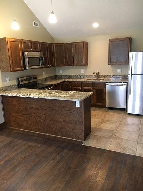 1st image of 328 N 35th Ave