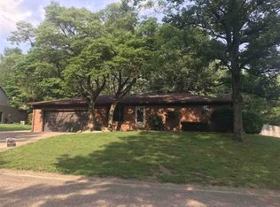 2266 Union Dr, Newburgh, IN 47630