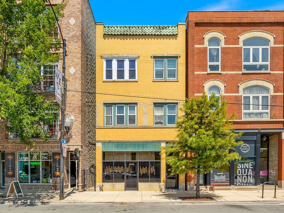 1st image of 2042 W Chicago Ave #3R