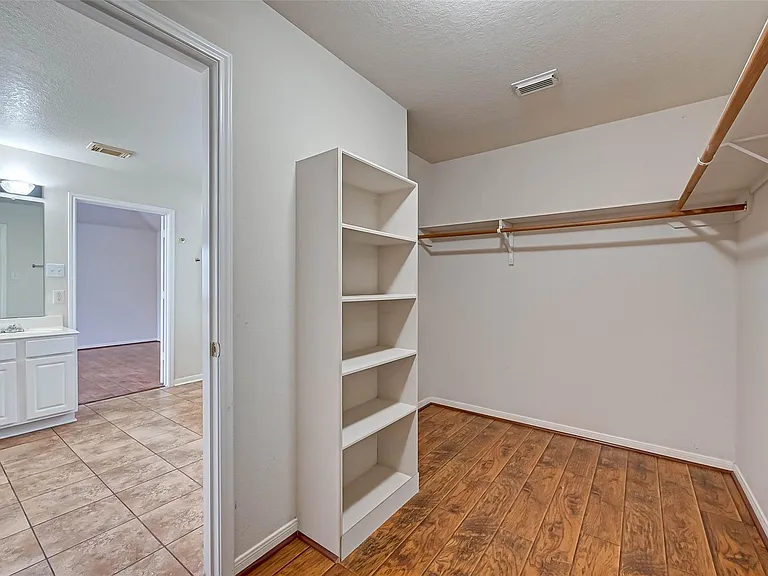 3630 Winstrome Ct — Photo 38