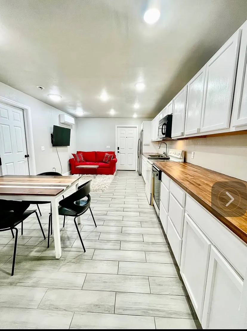 3815 S Shade Ave — Photo 1