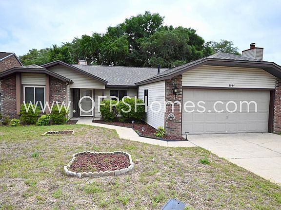 2nd image of 3934 Balsam Dr