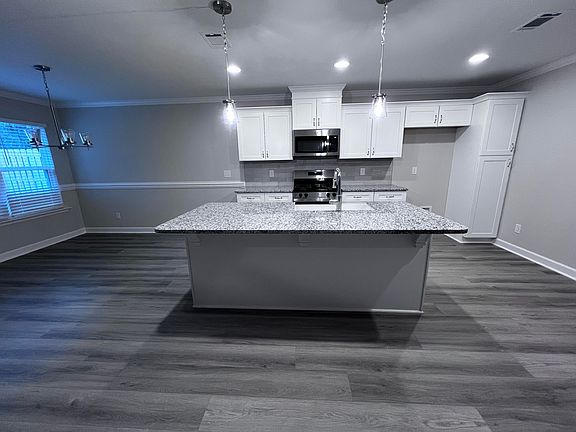 5th image of 40-M Boyer Place