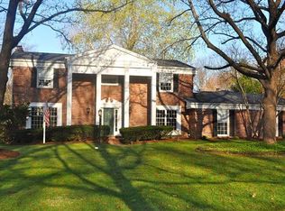 267 Magna Carta Dr, Saint Louis, MO 63141