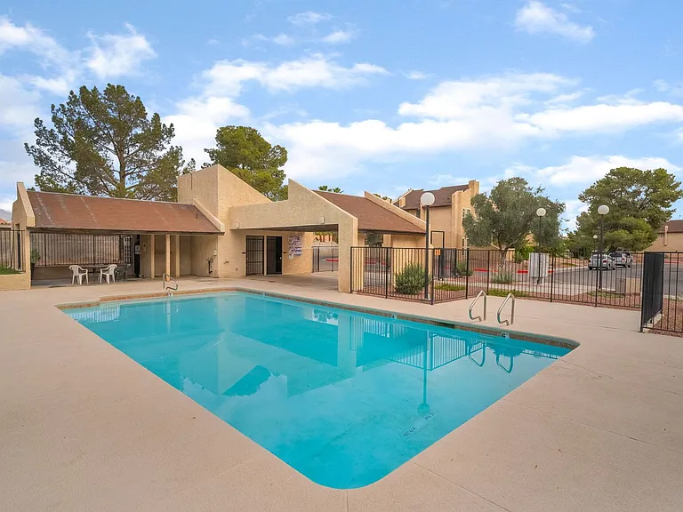 3949 S Torrey Pines Dr — Photo 30