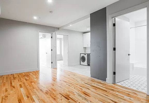 3rd image of 2807 Snyder Ave #4G