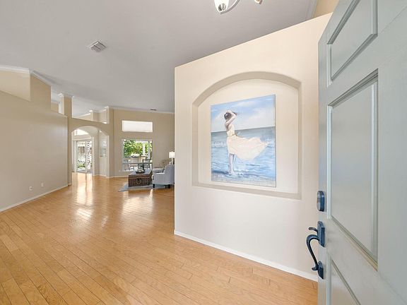 4th image of 2100 Paramont Way