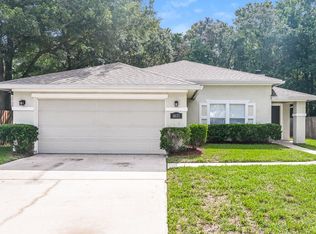 1071 Collinswood Dr W, Jacksonville, FL 32225