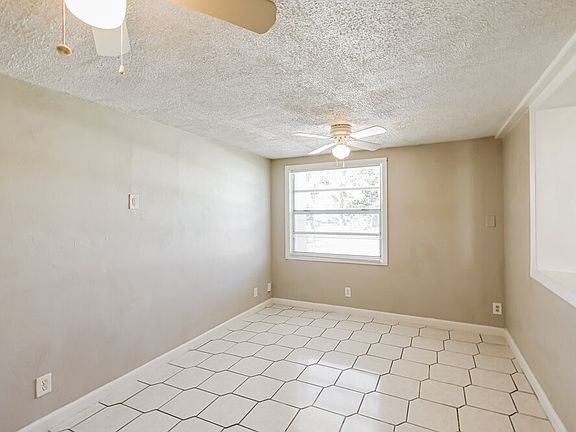 4th image of 2797 NE 12th Ave