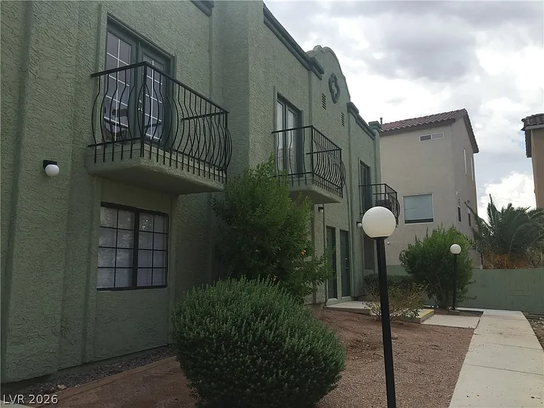 7030 Burcot Ave #C105 — Photo 6