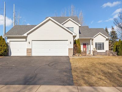 1517 Sussex Ct, Shakopee, MN, 55379