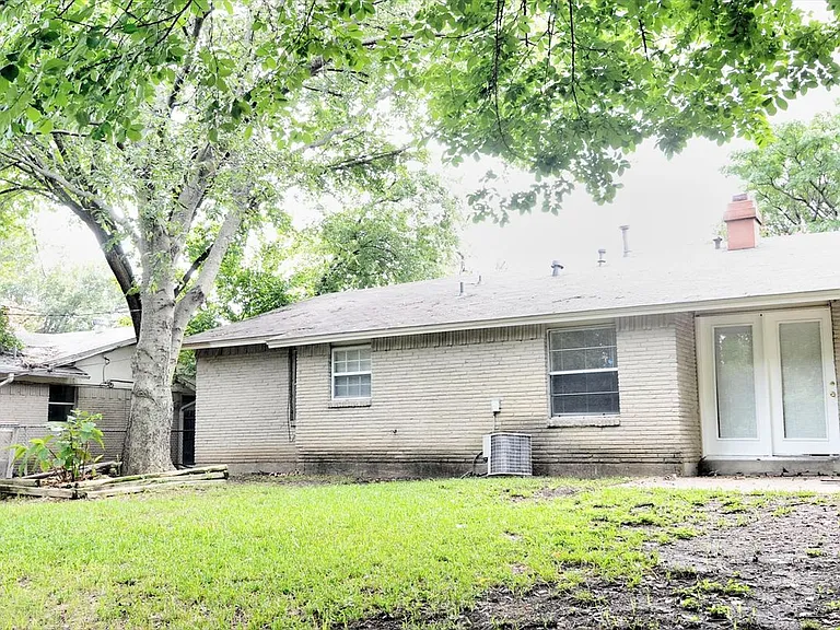 1412 W Shore Dr — Photo 9